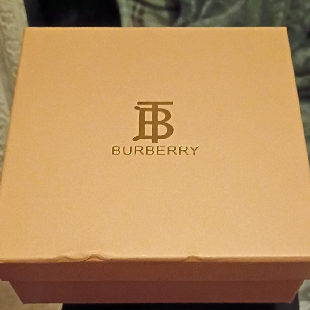 Burberry Beige Gift Box